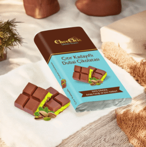 ChocChic Dubai Knafeh Chocolate Bar Artisan Pistachio Chocolate with Crispy Kataifi & Antep Pistachios  200g (7.05 oz)